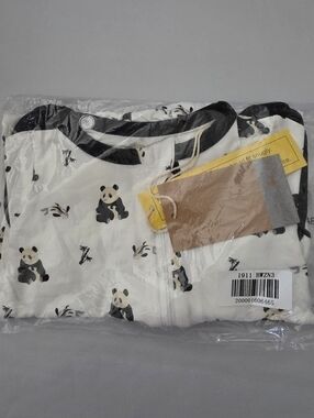 NWT Kyte Baby LS Zippered Footie in Black and White Zen (Panda) 6-12 Months